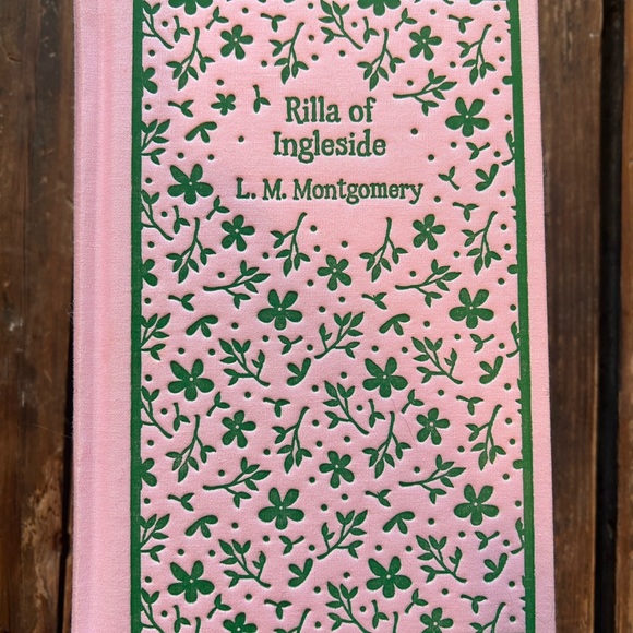 Like New Anne of Green Gables Book Set - Picture 6 of 7